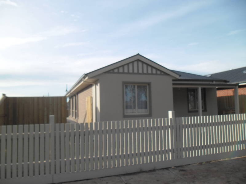 92 St Arnaud Road, Eynesbury VIC 3338