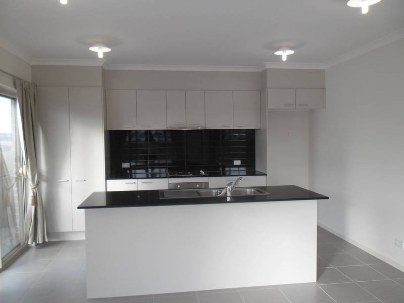 92 St Arnaud Road, Eynesbury VIC 3338