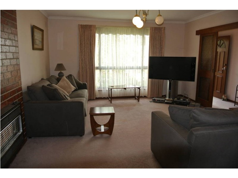 13 Ross St, Coburg VIC 3058