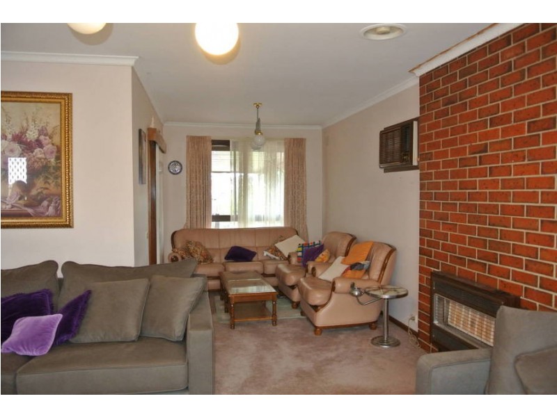 13 Ross St, Coburg VIC 3058