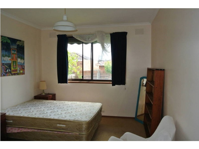 13 Ross St, Coburg VIC 3058