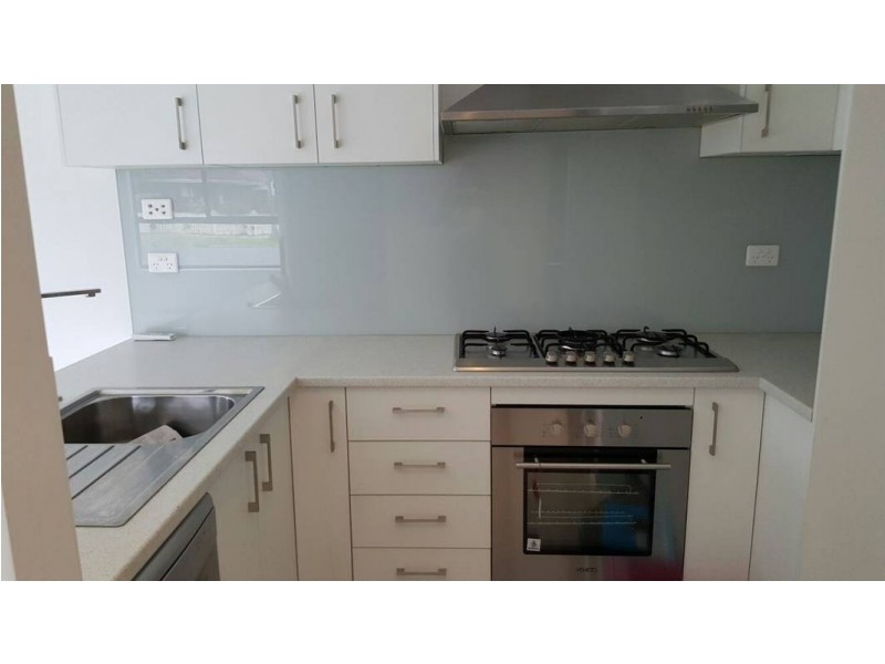 6/12 Ramu Parade, Heidelberg West VIC 3081