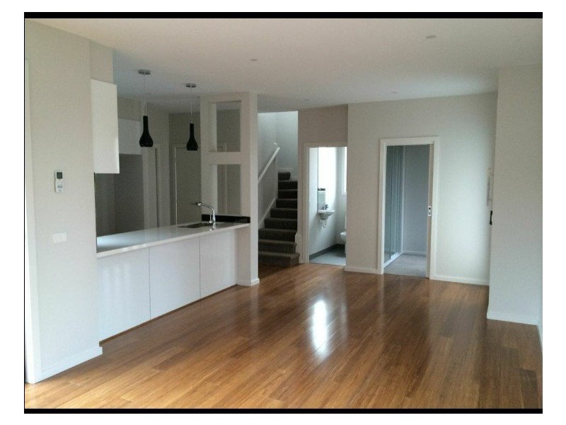 1/17 Maher Street, Fawkner VIC 3060