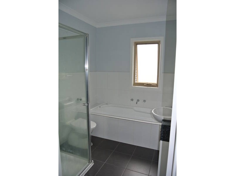 2/58 Eastgate Street, Pascoe Vale South VIC 3044