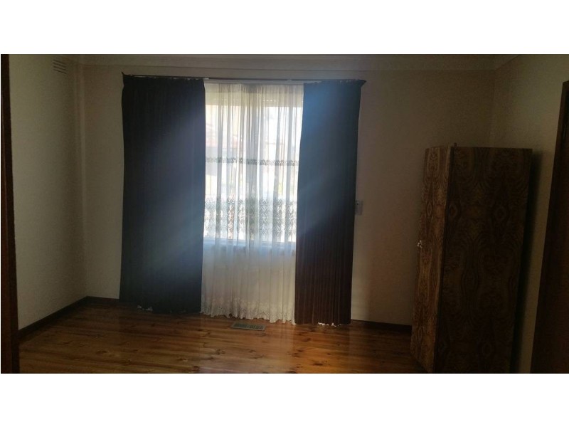 17 Patricia Drive, Fawkner VIC 3060