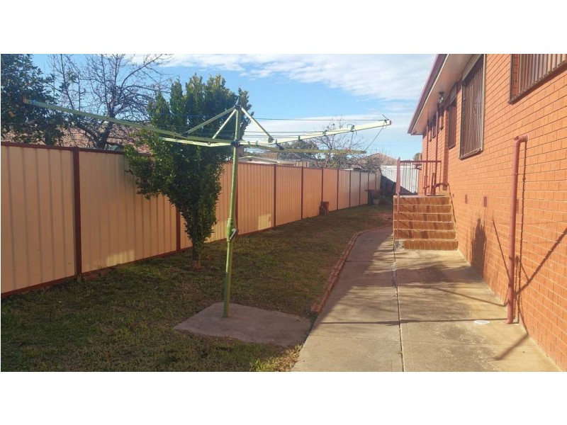 17 Patricia Drive, Fawkner VIC 3060