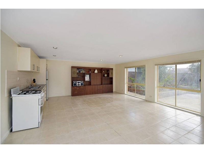 24  Pacific Drive, Heidelberg West VIC 3081