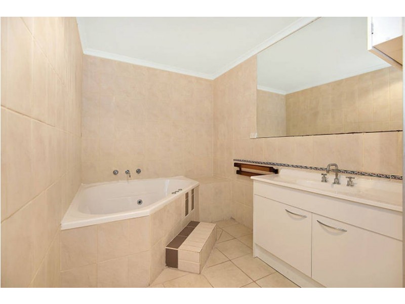 24  Pacific Drive, Heidelberg West VIC 3081