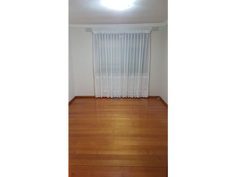 13  Currawong Avenue, Lalor VIC 3075