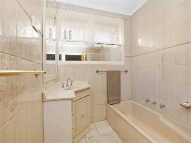 13  Currawong Avenue, Lalor VIC 3075