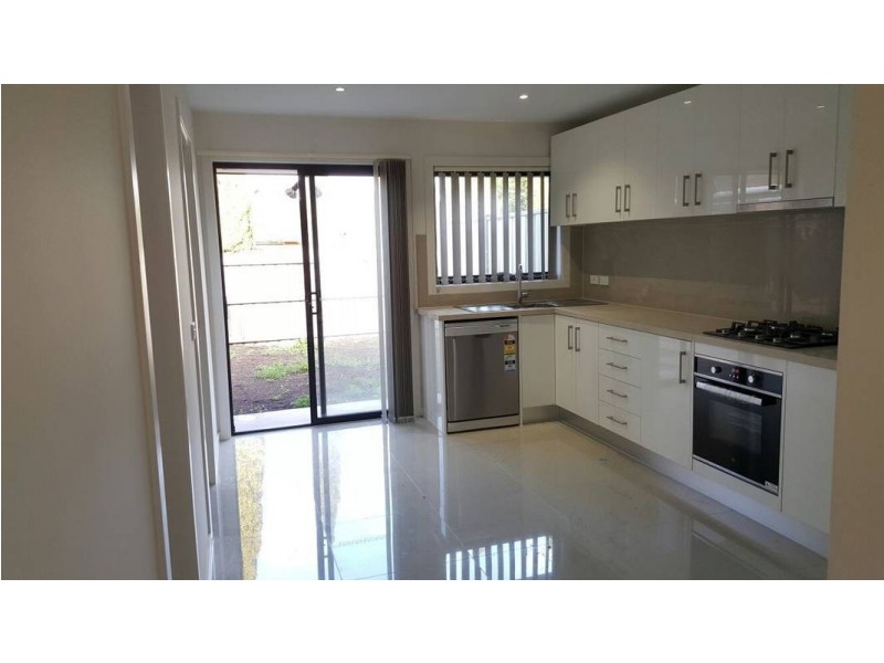 1/139 View Street, Glenroy VIC 3046