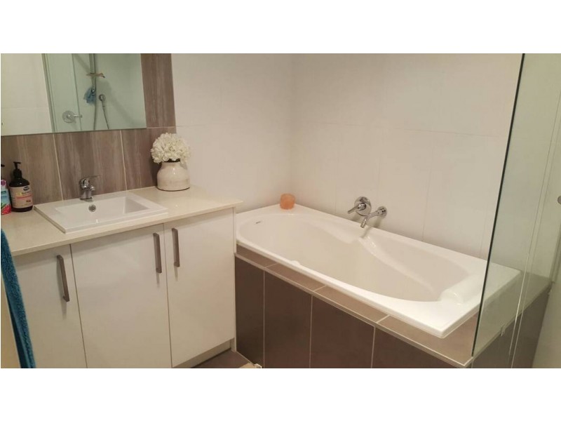 2/11 Bungay Street, Fawkner VIC 3060