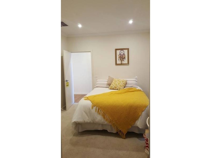 2/11 Bungay Street, Fawkner VIC 3060