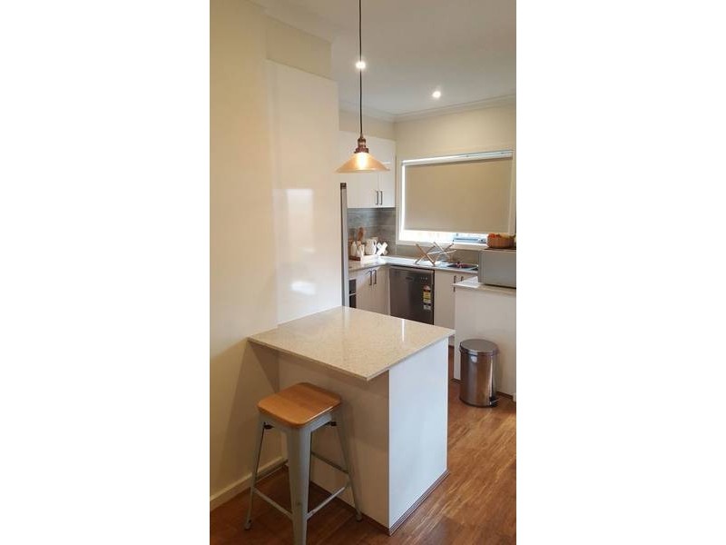 2/11 Bungay Street, Fawkner VIC 3060