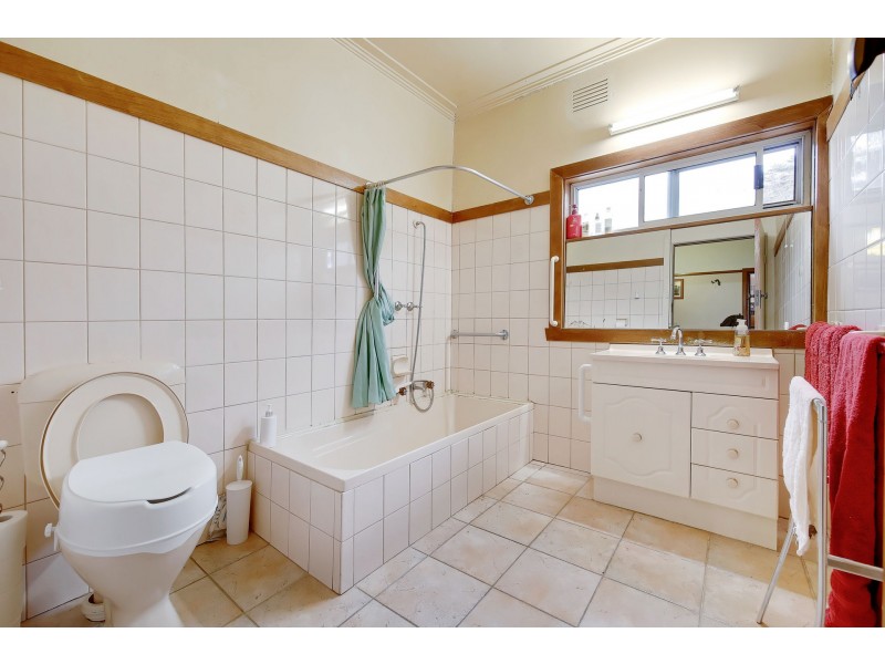 60 Lincoln Avenue, Coburg VIC 3058