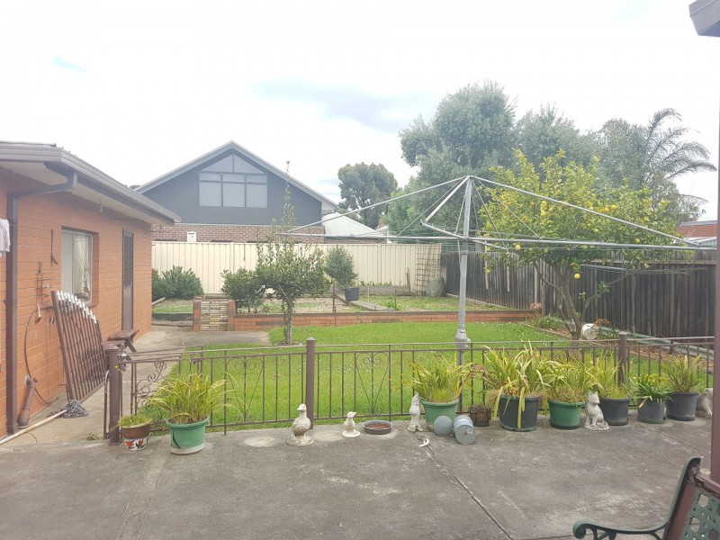 13 Justin Avenue, Glenroy VIC 3046