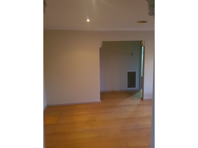 30 Toolern Street, Melton VIC 3337