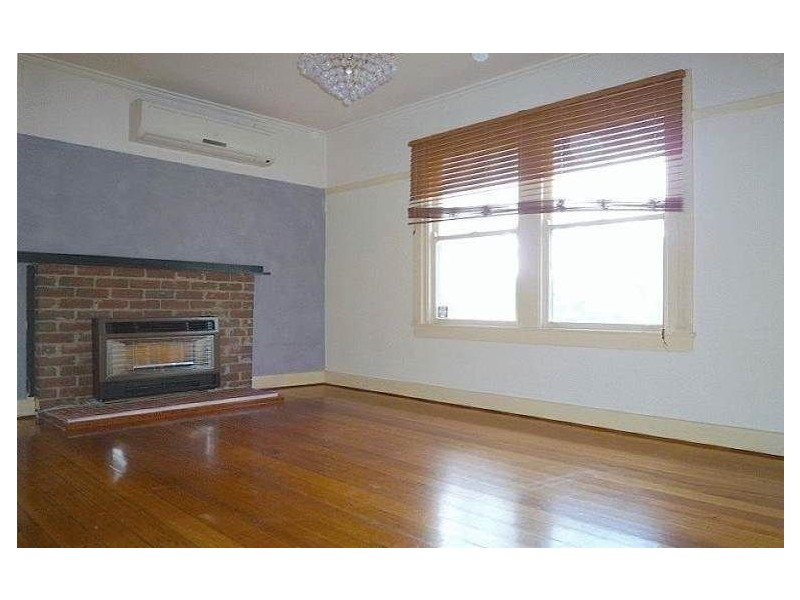 6 Lorenson Avenue, Coburg North VIC 3058