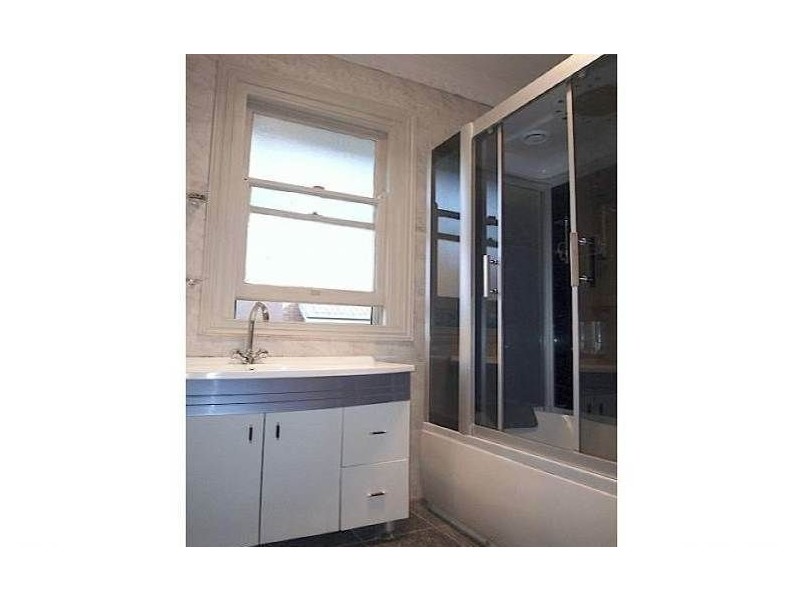 6 Lorenson Avenue, Coburg North VIC 3058