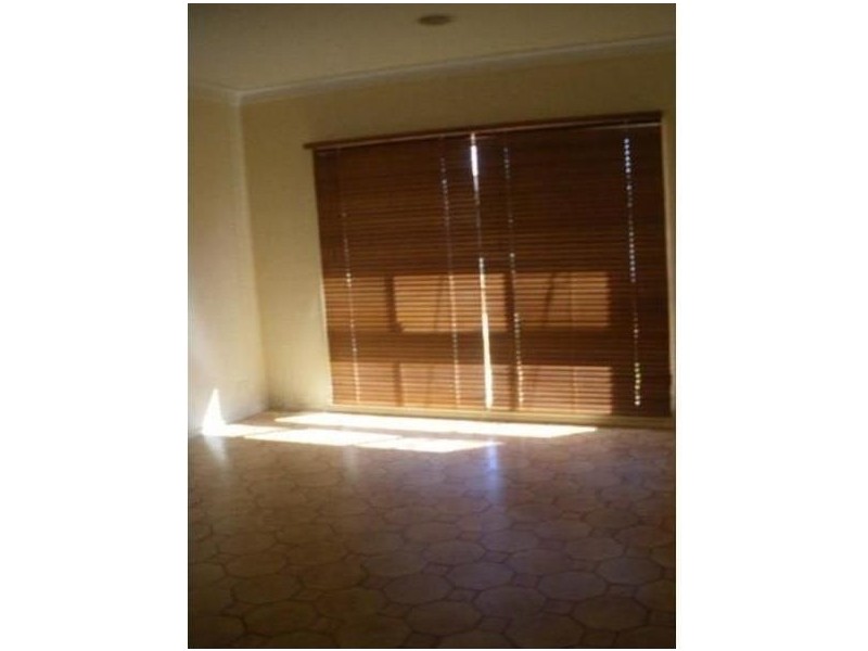 102 Dawson Street, Tullamarine VIC 3043