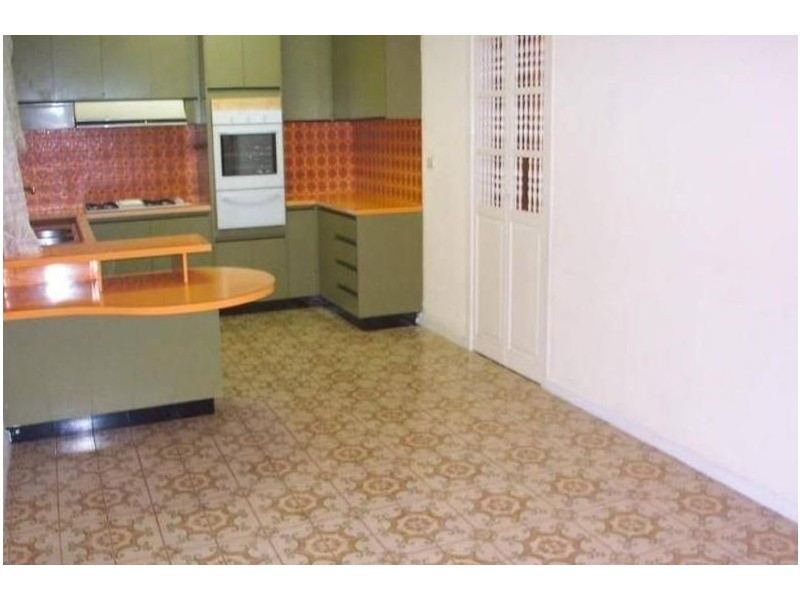 102 Dawson Street, Tullamarine VIC 3043