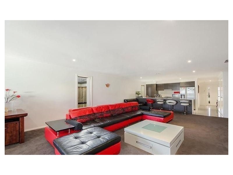 175 Tenterfield Drive, Burnside Heights VIC 3023