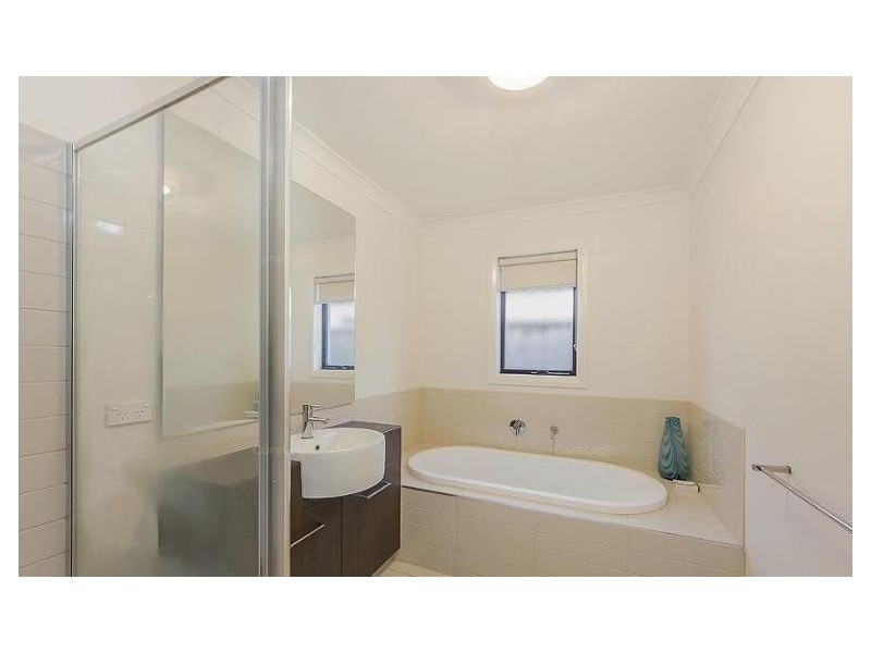 175 Tenterfield Drive, Burnside Heights VIC 3023