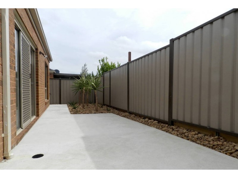 5  Yellowgum Street, Burnside Heights VIC 3023