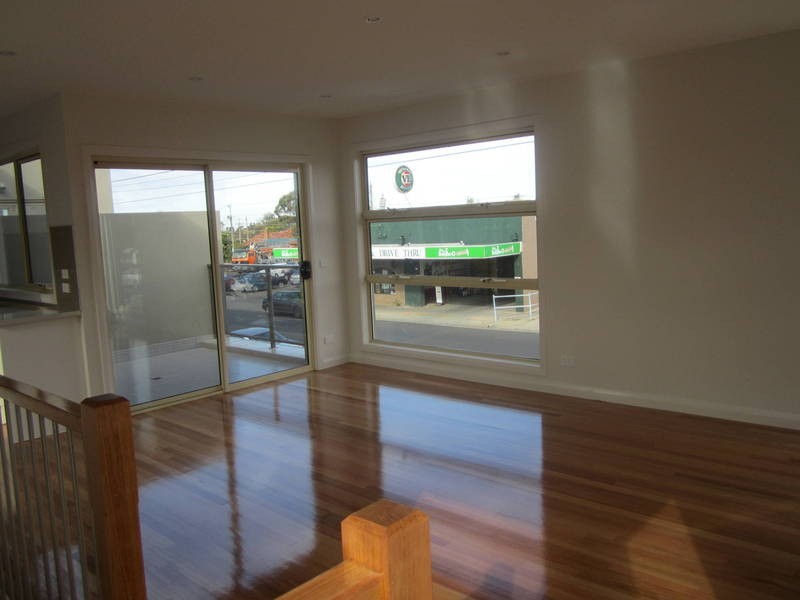 4/68  Wheatsheaf Road, Glenroy VIC 3046