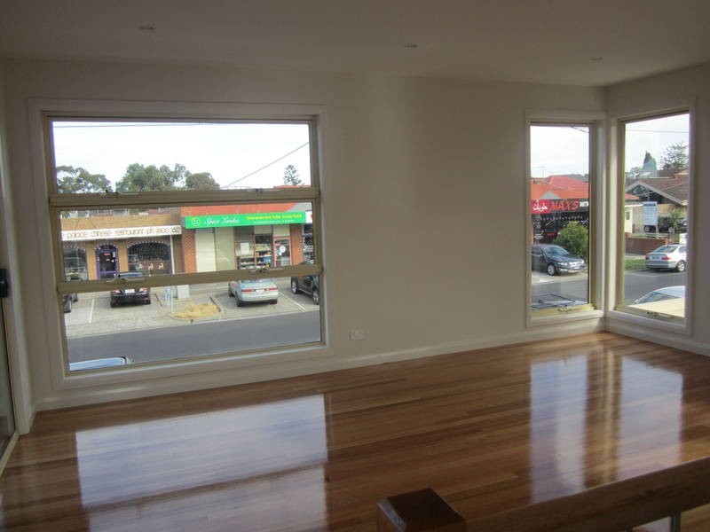 4/68  Wheatsheaf Road, Glenroy VIC 3046