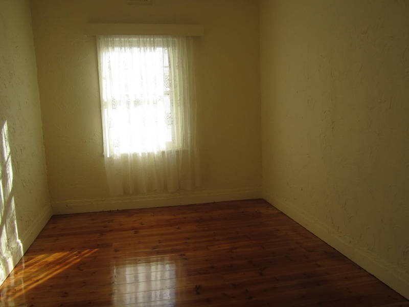 52 Ross St, Coburg VIC 3058