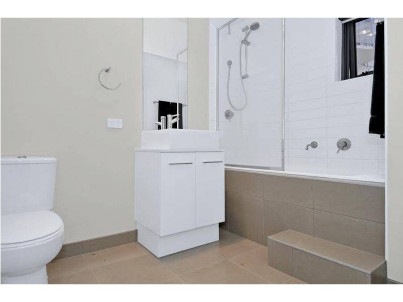 1/42 Everett, Brunswick West VIC 3055