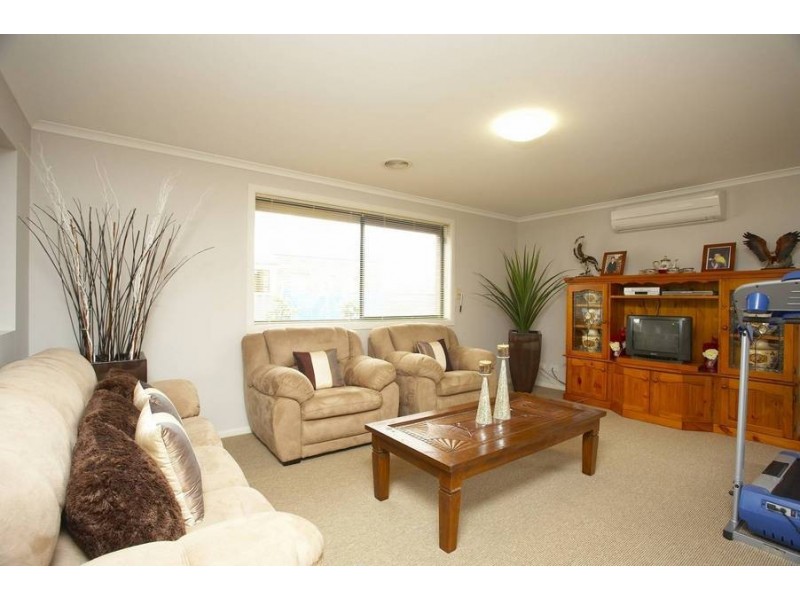 Caroline Springs VIC 3023