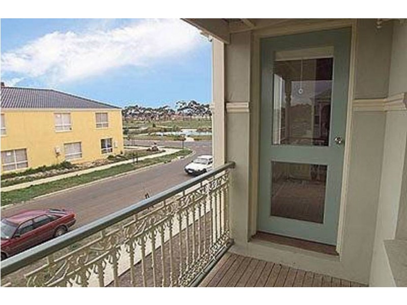 19 Meadowview Way, Cairnlea VIC 3023