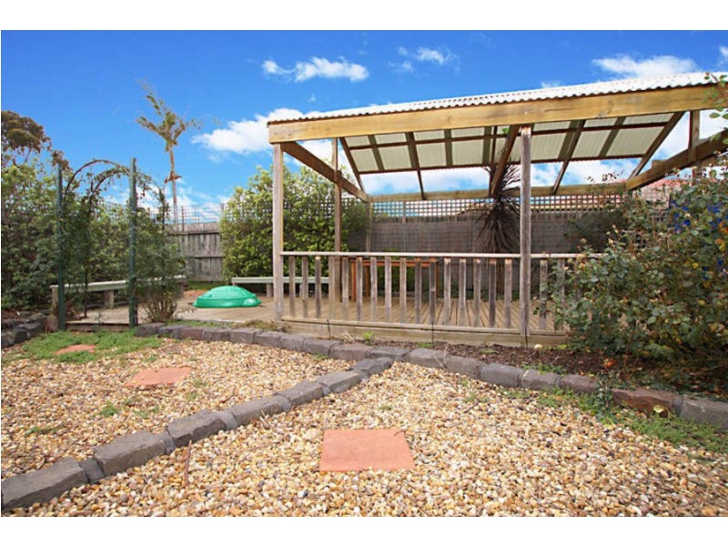 20 Diamond Ave, Albanvale VIC 3021