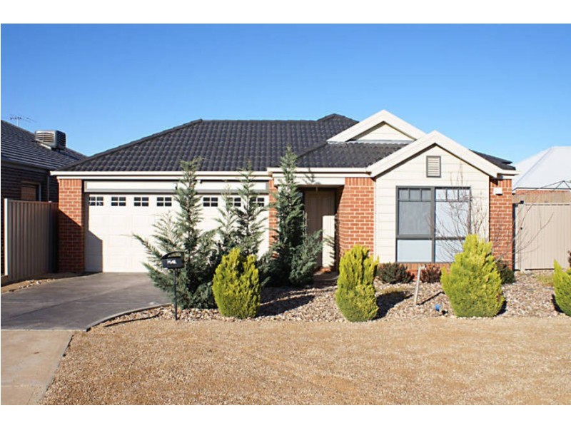 Caroline Springs VIC 3023