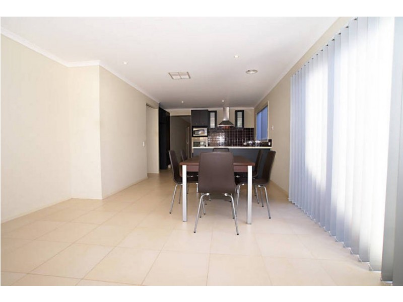 Caroline Springs VIC 3023