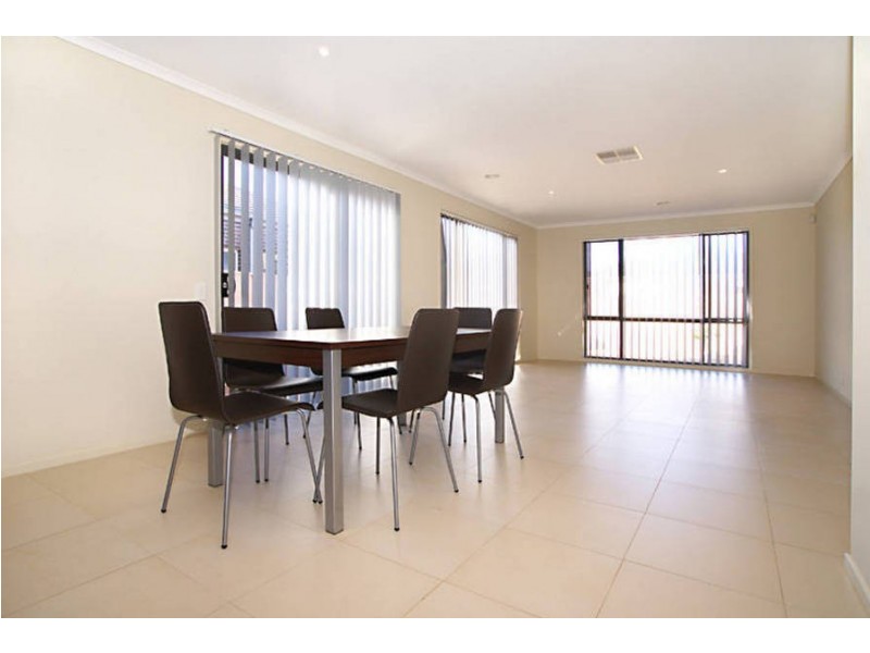 Caroline Springs VIC 3023