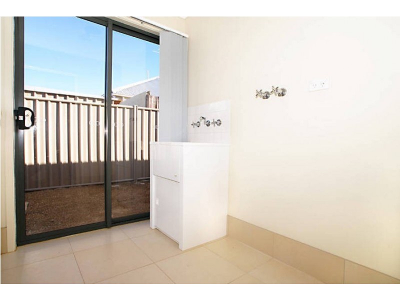 Caroline Springs VIC 3023