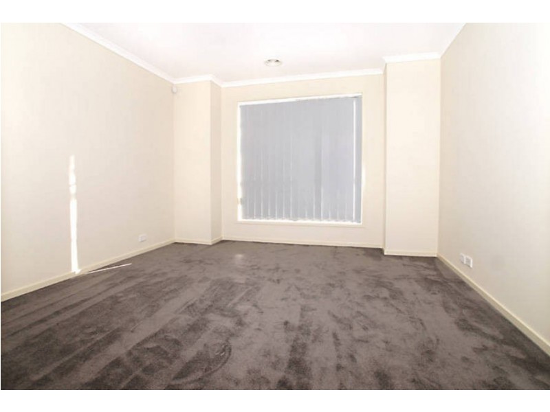 Caroline Springs VIC 3023