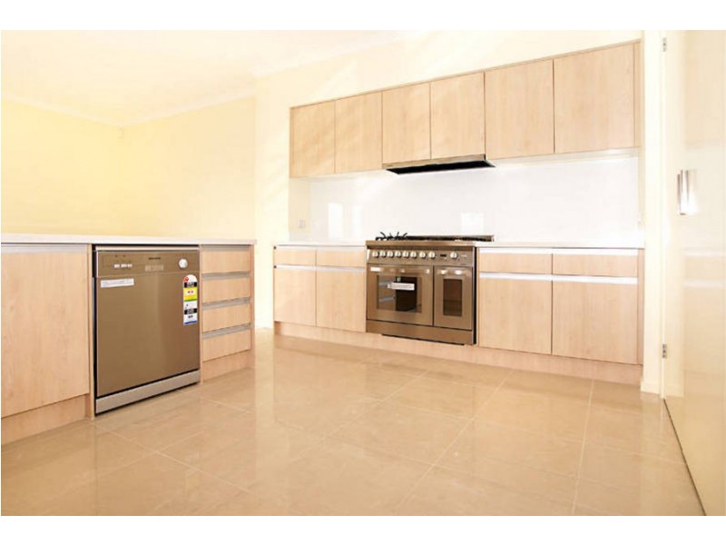 20 Vaucluse Blv, Point Cook VIC 3030