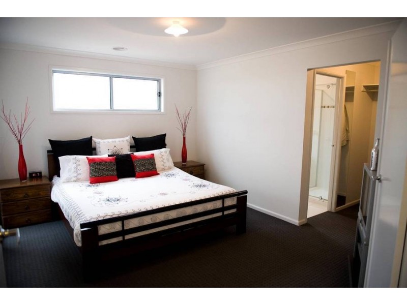 Caroline Springs VIC 3023