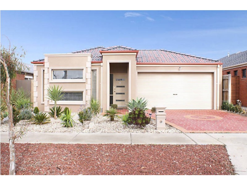 17 Minvi Tce, Cairnlea VIC 3023