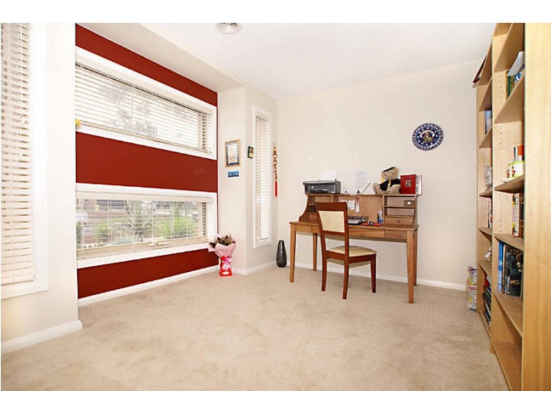 17 Minvi Tce, Cairnlea VIC 3023