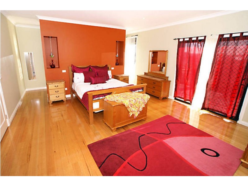 22 Barringo Way, Caroline Springs VIC 3023