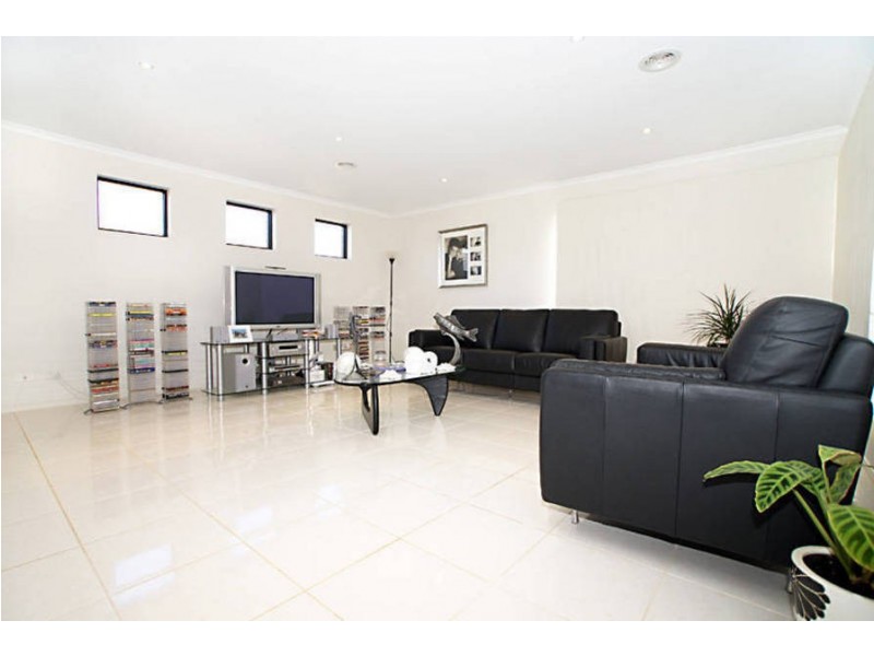 Caroline Springs VIC 3023