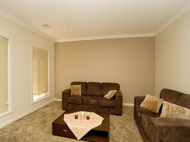 23 The Avenue, Caroline Springs VIC 3023