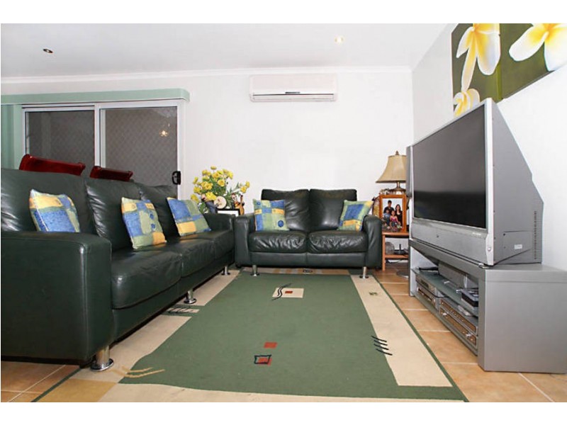7 Coburn Way, Caroline Springs VIC 3023