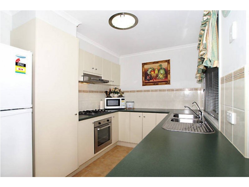 7 Coburn Way, Caroline Springs VIC 3023