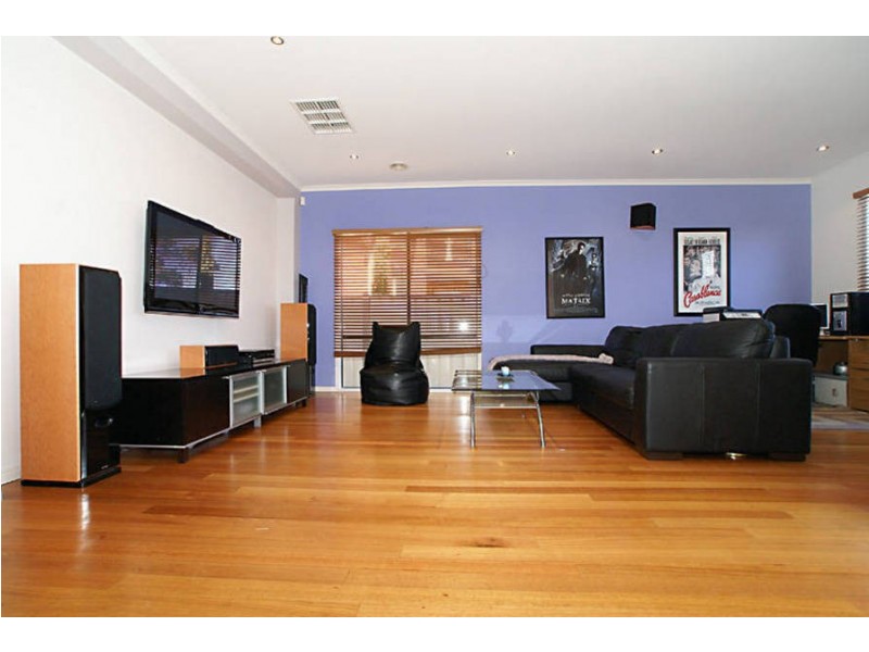 26 Stockton Drive, Cairnlea VIC 3023